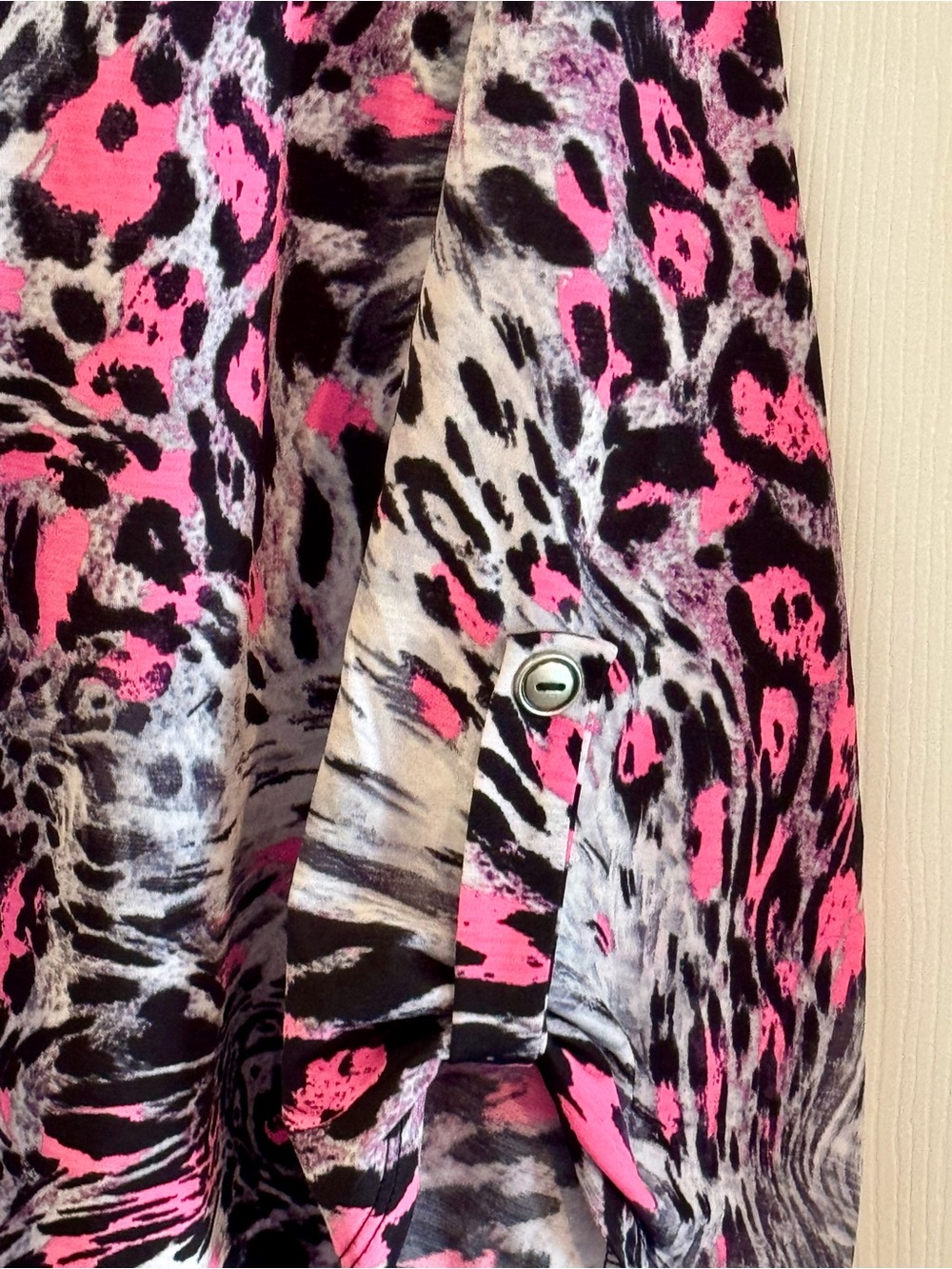 Women's V-Neck Animal Print Top in Black and Pink - Picture 3 of 5